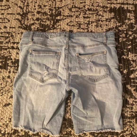 ripped light blue denim jean shorts | size: 14/32 - Picture 3 of 3